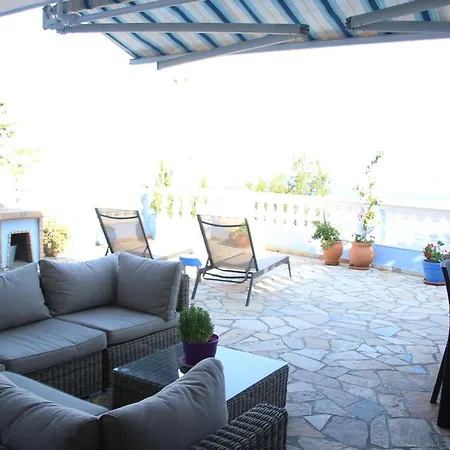 Bettina 1st Floor Villa Afionas